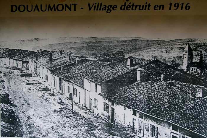 Douaumont avant guerre.jpg